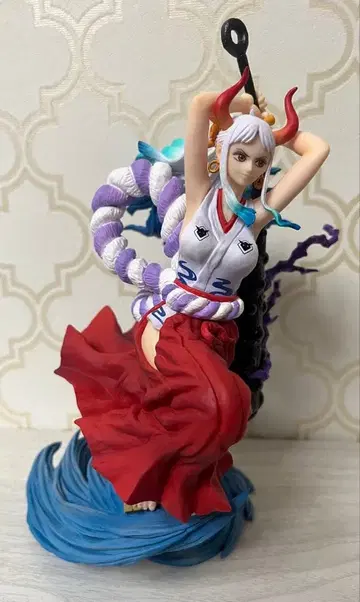 ONE PIECE 야마토 피규어