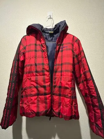 adidas 후드 부착 다운 자켓 빨검 체크