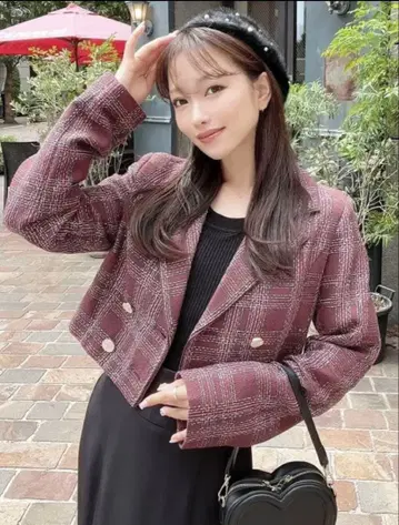 [ 미사용 새상품 택 포함 ] RESEXXY 크롭 자켓