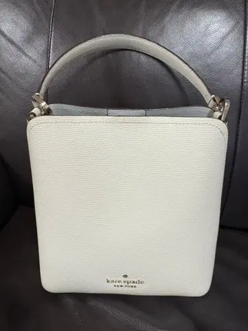 케이트 스페이드 화이트 숄더백