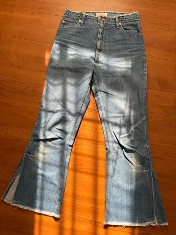 PHEENY 부츠컷 데님 플레어 라이트 블루