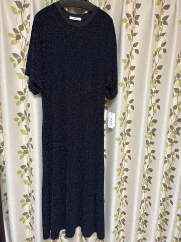 RADIATE 다크 네이비 원피스