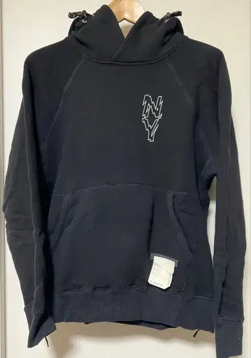 Satisfy 블랙 후드티