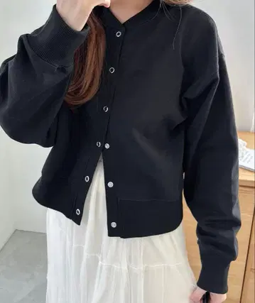 새상품급 andme 앤도미 2way 맨투맨 가디건 블랙 M