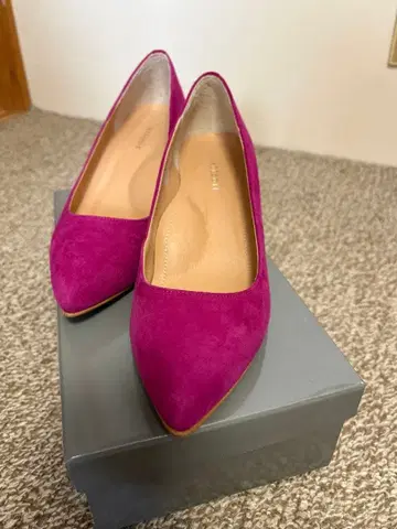 아테니아 단레이 컴포트 펌프스