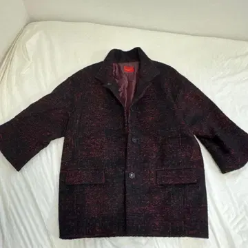 투모로우랜드 숏 기장 코트 (DES PRES)