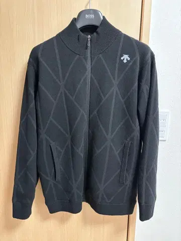 데상트 골프 스웨터 M 사이즈 방풍