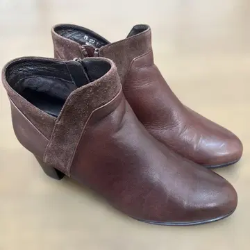 REGAL 브라운 가죽 숏부츠