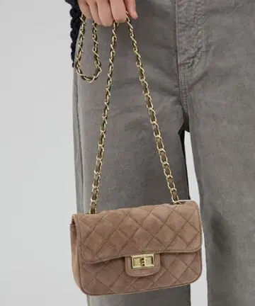 AULENTTI/오우렌티 체인 스웨이드 미니 숄더