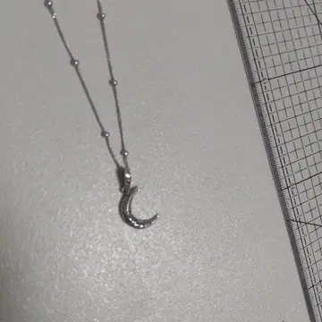 초승달 목걸이 실버색 소카로 루비 silver925 체인 포함