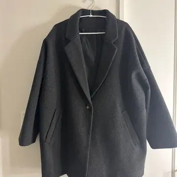 다크 그레이 오버 사이즈 체스터 코트