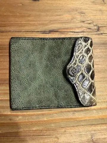 퍼니 한정판 지갑