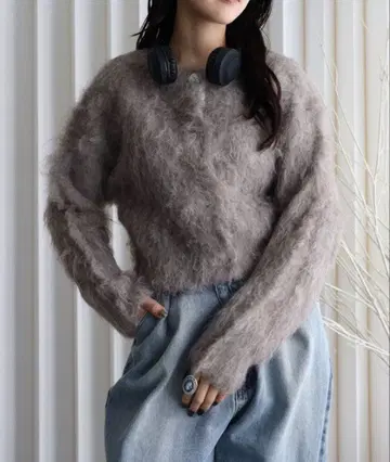 YENNA 솜사탕 샤기 숏 니트 가디건