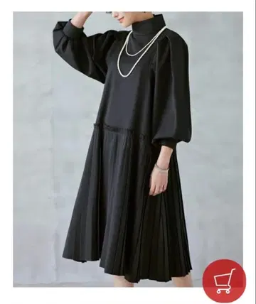 블랙 긴팔 플리츠 원피스