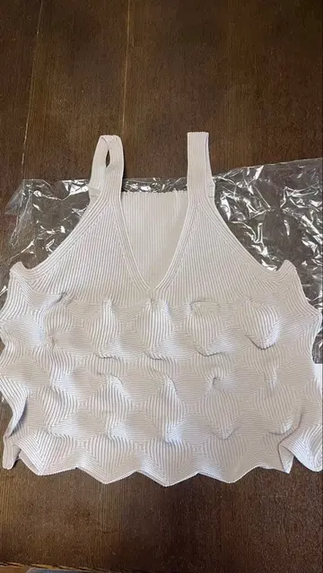 Vin 화이트 니트 베스트