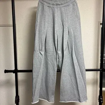 그레이 와이드 실루엣 스웨트 팬츠