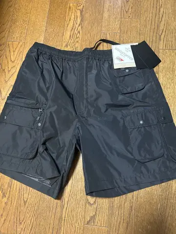 GORE-TEX WINDSTOPPER 카고 숏팬츠