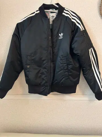 adidas 블랙 점퍼 S