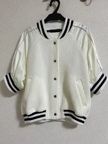 새상품 스콧 클럽 메쉬 자켓 ma-1 화이트