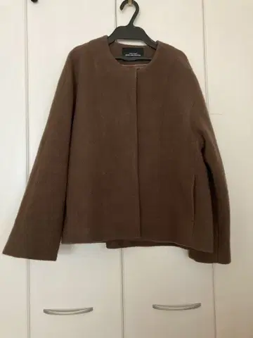 그린라벨 노카라 코트