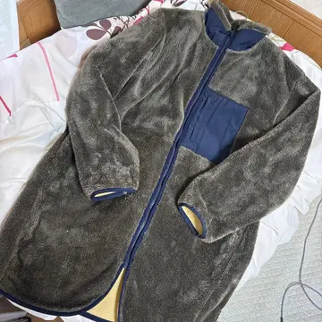 GU ACTIVE 보아 플리스 코트 카키