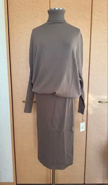 CLOVE 니트 원피스