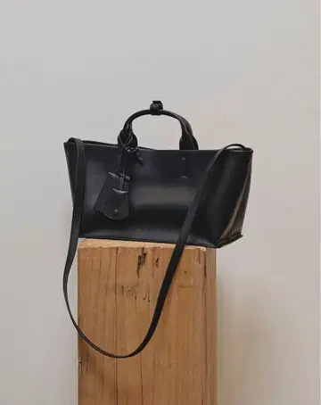 Todayful Useful Leather Bag(M) 새상품급