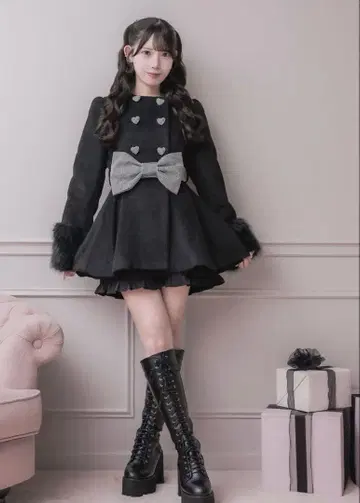 Pium 하트 버튼 리본 벨트 샤기 코트