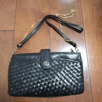 블랙 가죽 숄더백 뜨개질 디자인