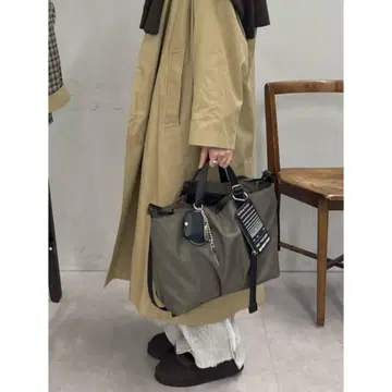 [ 미사용 새상품 ] ear PAPILLONNER 조절 토트백 가로형