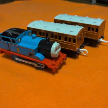 프라레일 토마스와 여객차 세트