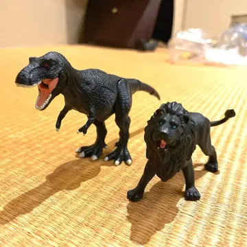 아니아 블랙 라이온, 블랙 티라노사우루스