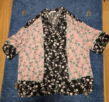 라포레 하라주쿠 디지트 구매 꽃무늬 프린트 반팔 셔츠 미사용 새상품