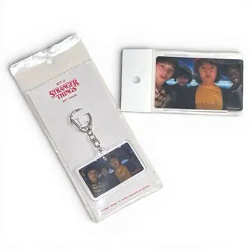 기묘한 이야기 키링 클리어 카드