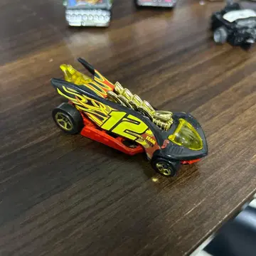 Hot Wheels 미니카 12 프레임 디자인