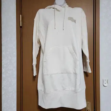 브랜드 LACOSTE 택 포함 미사용 새상품 후드 부착