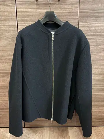 TOMORROWLAND 블랙 멜톤 블루종