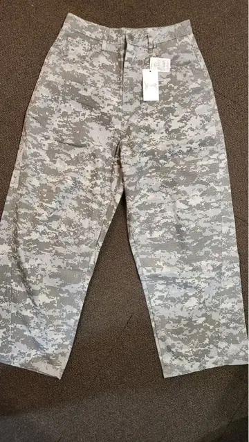 Nevermind 카모 패턴 팬츠 새상품 M 사이즈 노리미드