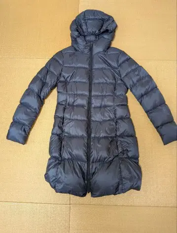 UNIQLO 다운 자켓 M 사이즈 네이비
