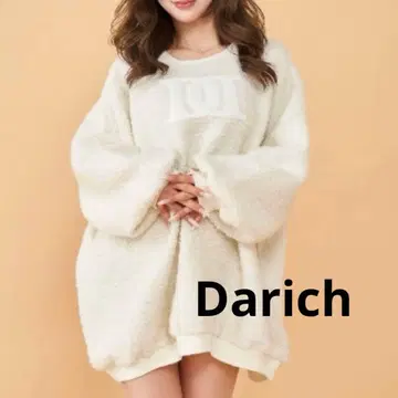 다리치 Darich 아플리케 부클레 상의 아이보리 긴팔 니트