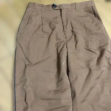 브라운 슬랙스 블랙라인