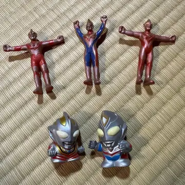 울트라맨 피규어 5체 세트