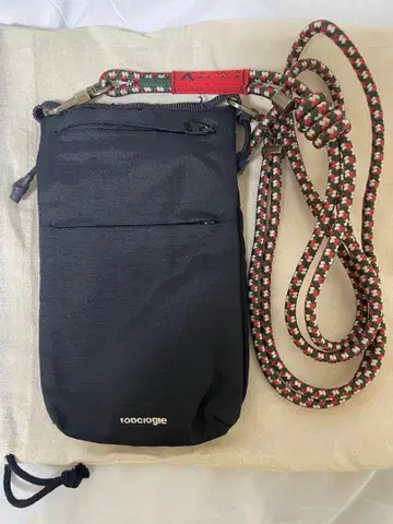 Topologie 토폴로지 블랙 사코슈 (스트랩 포함)