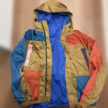 거의 새상품 티티카카 TITICACA 마운틴 후드티 보아 베스트 포함