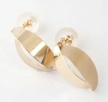 k10 타원형 귀걸이 반달 문