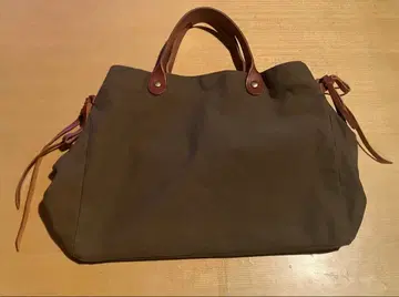 IL BISONTE 캔버스 가죽 토트백 올리브