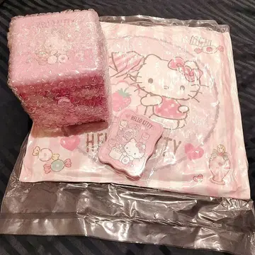 새상품 헬로키티 보관 케이스 손거울 쿠션 굿즈 모음