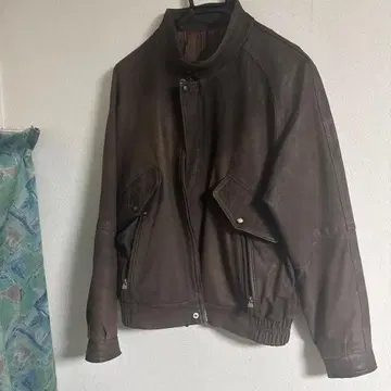 브라운 가죽 자켓