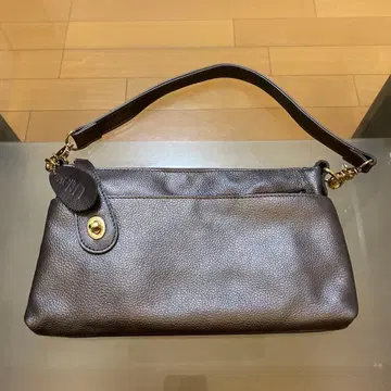 Utley 소가죽 카우 가죽 다크 메탈릭 레더 숄더백