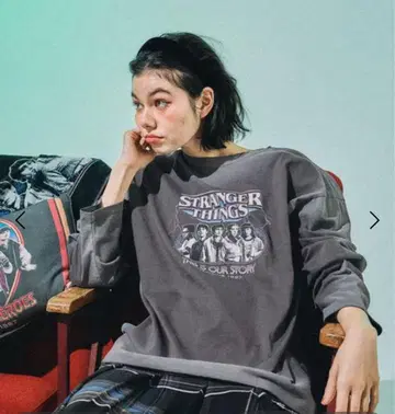 미사용 새상품 스트레인저 씽스 긴팔 티셔츠 니코앤드